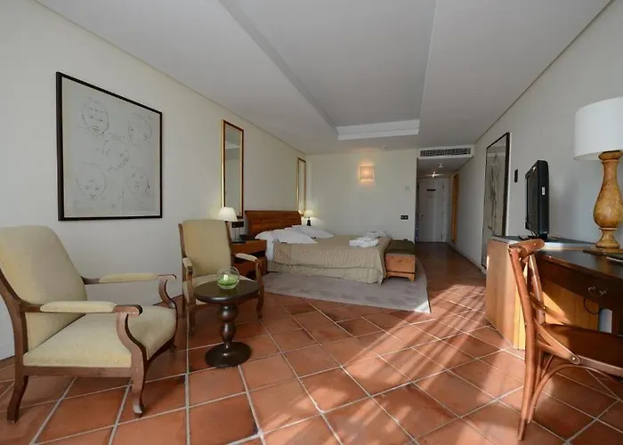 Cigarral El Bosque 5*